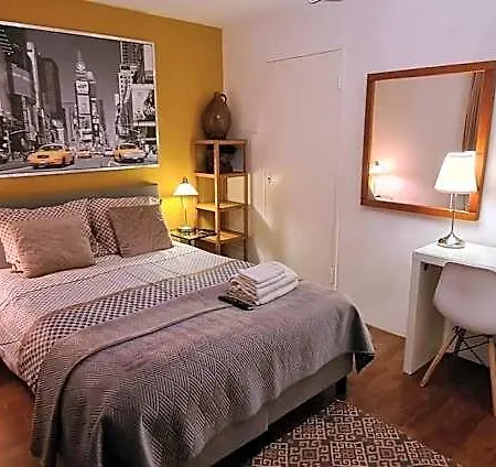 Mi 3* Amsterdam